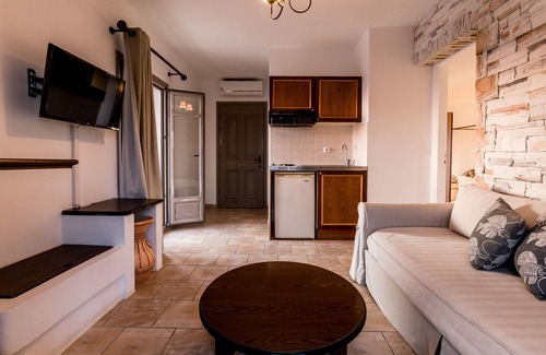 Plaka Casa | Athina Studios & Suites