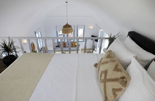 Imerovigli Casa | Athiri Santorini Hotel