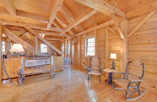 Athol Casa | Athol Cabin with Deck and Fire Pit, 10 Mi to Lake