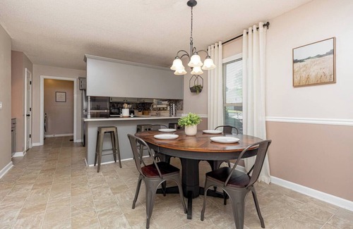 Centerville Casa | AtHome+1 Stay | Woodsy 3BR | Monthly Discounts
