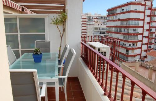 Torre del Mar Apartamento | Atico cerca del mar con vistas