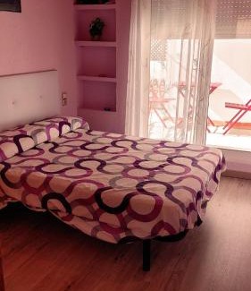 Llanca Apartamento | Atico en centro historico