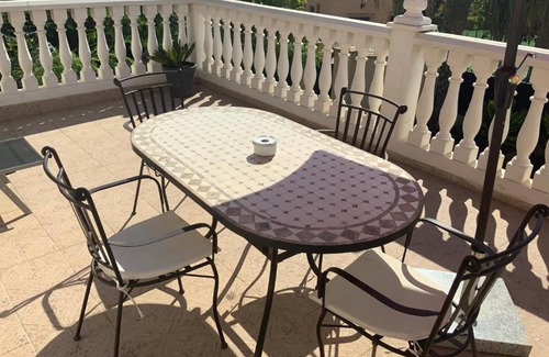 Los Arenales del Sol Apartamento | Atico en villa de lujo