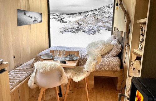 Arette Otro | atipic lodge