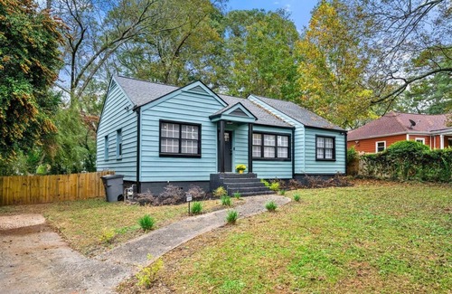 Hapeville Casa | 4 BR Atl Bungalow 10 Mins from Airport