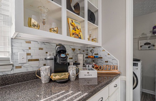 Conyers Casa | Atlanta 9 private Bedrooms with 4k TVs, 13 Beds, Master on Main Floor 4000 sq ft