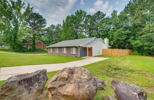 Church Street Casa | Atlanta Getaway with Private Yard 3 Mi to Airport