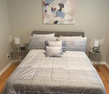 Summerhill Casa | Atlanta Unit 1 Room 2 - Quiet Private Bedroom Private Bathroom Suite