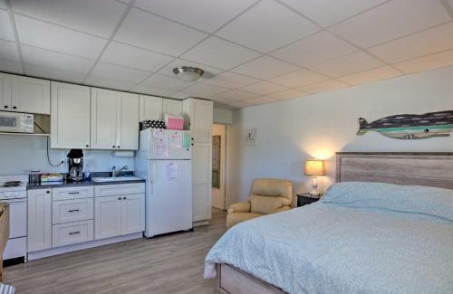 Atlantic Beach Apartamento | Atlantic Beach Studio with Community Pool!