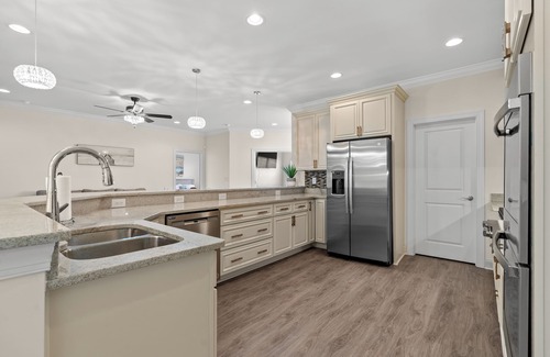 Atlantic Beach Casa | Atlantic Diamond - Upscale Pet Friendly Home