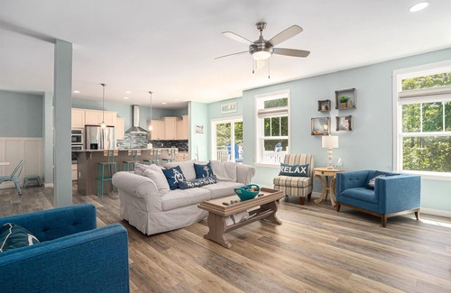 Miami Park Casa | Atlantic Haven | Brand New Family Oasis Overlooking Lake MI | Private Beachfront