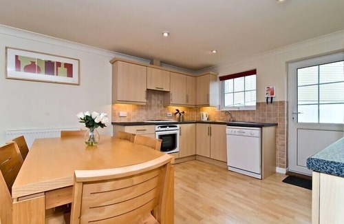 Saint Columb Major Cabaña | Atlantic Cottage, 28 Atlantic Reach, Newquay. RESERVE AHORA PARA 2017