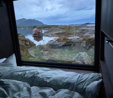 Gjengstoa Otro | Atlantic Road Sleeping Experience Re-Treats