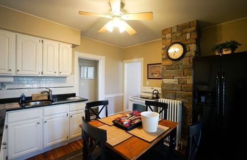Fifth Ward Casa | Atlantic Street Guesthouse - The Best Kept Secret!