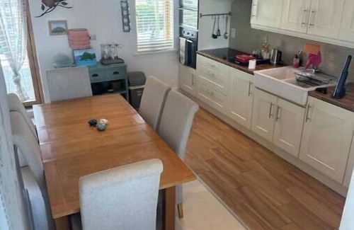 Ballycotton Casa | Atlantic Views & Irish Charm