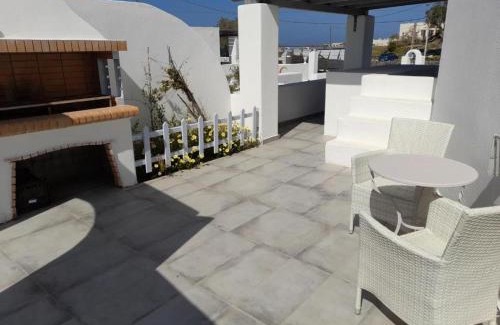 Kamari Apartamento | Atlantis - by S paradise - outdoor jacuzzi & seaview
