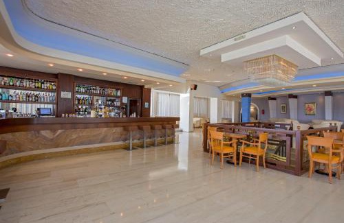 Lambi Complejo | Atlantis Hotel