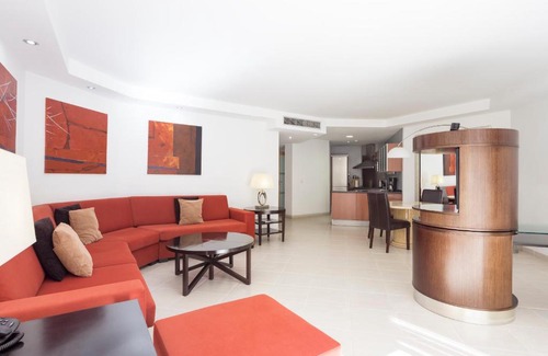 Los Cristianos Complejo | Atlas Suites Tenerife by EnjoyaHome