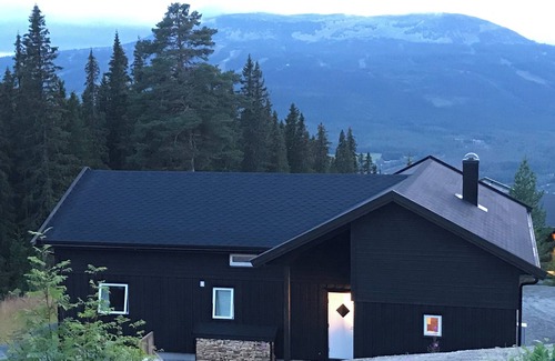 Trysil Casa | Villa atmosférica / hytte, esquí de fondo en ski out, corta distancia a la zona de esquí