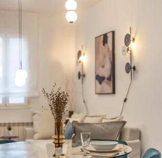 Palos de la Frontera Apartamento | Atocha VI - Elegancia Urbana en una Ubicación Privilegiada