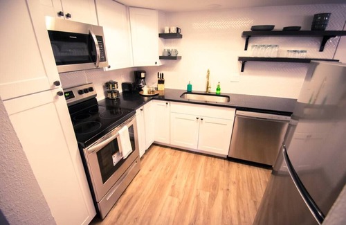 St. Johns Casa | Atomic Age