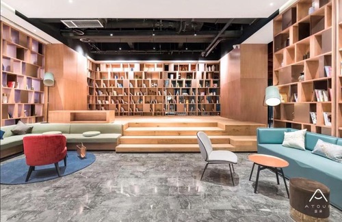 Shuangliu District Hotel | Atour Hotel Chengdu Huayang Metro Station