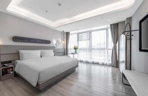 Guangling Qu Hotel | Atour X Hotel Yangzhou East Station Li Ning Sports Park