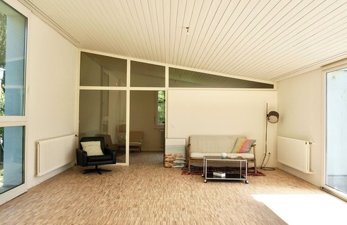 Uetliberg Casa | Atrium-Haus mit Garten, 5 Betten und Parkplatz (15 Minuten von Zürich entfernt)