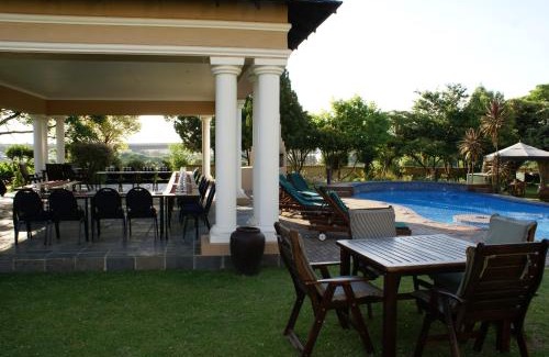 Greater Johannesburg Metropolitan Area Casa | Attaché Guest Lodge & Health Spa