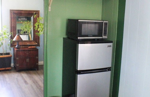 Palm Desert Casa | Attached casita in manufactured home bright clean comfortable WiFi no pet fee