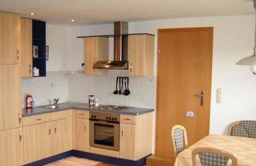 Sankt Georgen im Attergau Apartamento | Attersee - Frühstückspension Holzapfel