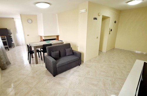 Marcianise Apartamento | Attic apartment in quiet area, close to many points of interest