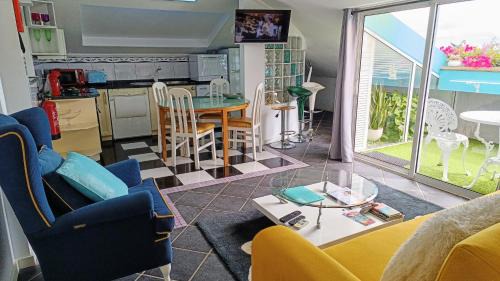 Camara de Lobos Apartamento | ATTIC BAY