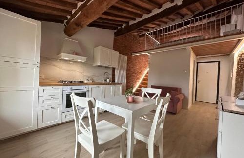 Pietrasanta Apartamento | Attic Room Serena