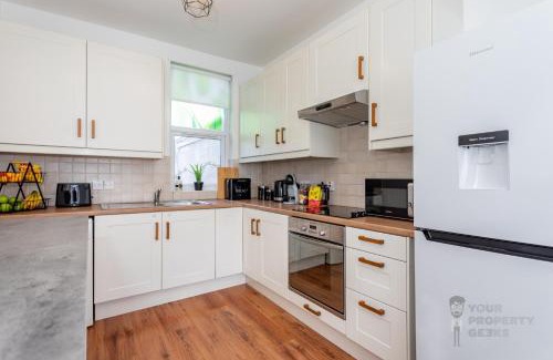 Belfast Apartamento | Attic Style 2 Bed Duplex Apartment With Rooftop Patio Belfast