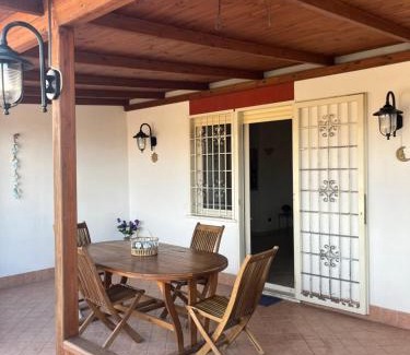 Quartiere XXXIII Lido di Ostia Ponente Apartamento | Attico con terrazza in Via dei Traghetti
