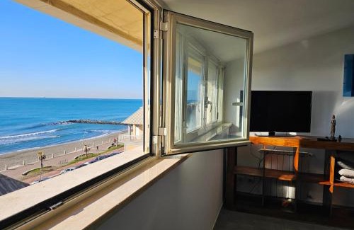 Quartiere XXXIII Lido di Ostia Ponente Apartamento | Attico Granelli di Sabbia