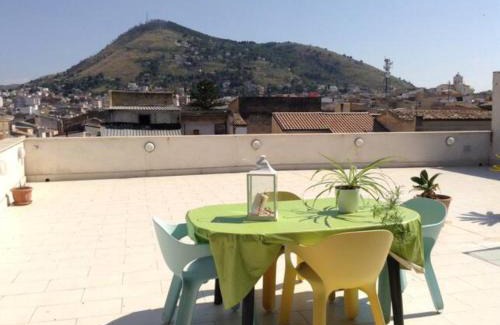 Alcamo Historic Center Apartamento | Attico in centro città