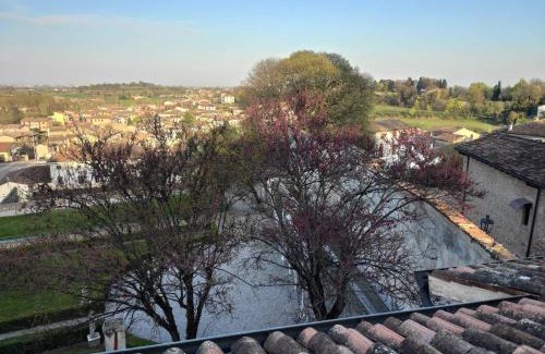 Volta Mantovana Apartamento | Attico piano secondo