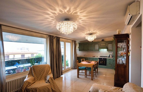 Giardini Naxos Apartamento | Atticus Apt. 100 metros del mar con vistas a la bahía de Naxos.