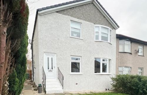 King's Park Apartamento | Attractive 3 Bedroom Apartment