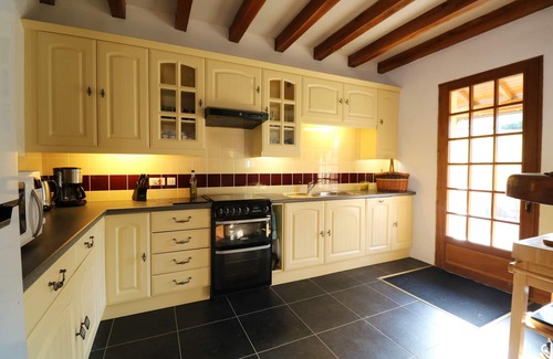 Marnac Casa | Attractive holiday home with private gated pool, large enclosed garden & views