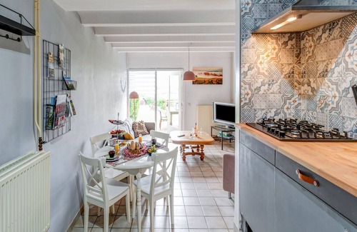 Ubachsberg Casa | Attractive Holiday Home in Voerendaal with Terrace