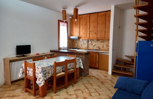 Lido Adriano Villa | Atractiva villa con jardín