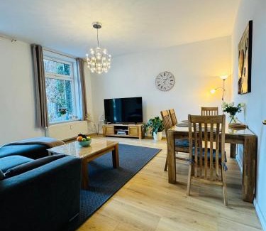 Schwerin Apartamento | Attraktive Wohnung im grünen Hinterhof