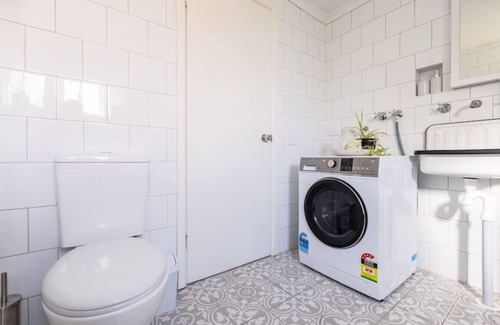Golden Point Cabina | ‘Attunga’-1 min to Sovereign Hill, CBD, WiFi, bath