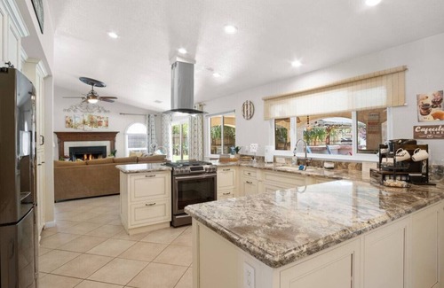 Atwater Casa | "Atwater Haasecienda Getaway"