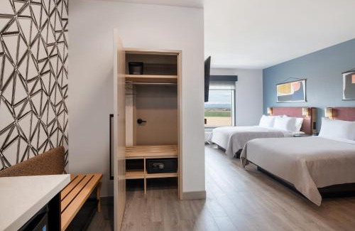 Dupont Hotel | Atwell Suites - DENVER AIRPORT TOWER ROAD by IHG