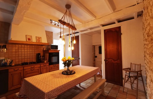 Saint-Sulpice-d'Arnoult Casa | Atípica casa de campo Charentaise con piscina cubierta