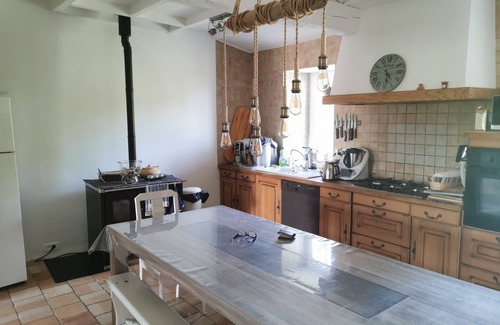 Saint-Sulpice-d'Arnoult Casa | Atípica casa de campo Charentaise con piscina cubierta